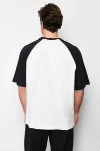 MAN Black Oversized/Wide Cut 100% Cotton Printed Tok Material T-Shirt - Image 2
