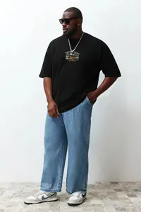 MAN Black Crew Neck Oversized Plus Size T-Shirt - Image 2