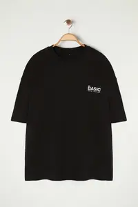 MAN Black Oversized/Wide Cut Crew Neck Back Printed Plus Size T-Shirt - Image 4