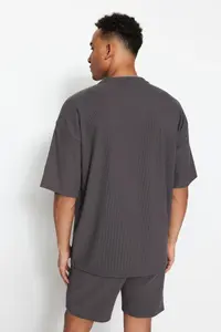 MAN Plus Size Basic Gray Oversized/Wide Cut textured Wrinkle-Free Ottoman T-Shirt - Image 6