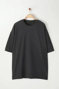 MAN Plus Size Basic Gray Oversized/Wide Cut textured Wrinkle-Free Ottoman T-Shirt - Image 7
