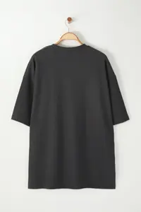 MAN Plus Size Basic Gray Oversized/Wide Cut textured Wrinkle-Free Ottoman T-Shirt - Image 9
