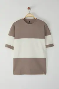 MAN Stone Oversized/Wide Cut Color Blocked textured T-Shirt - Image 5