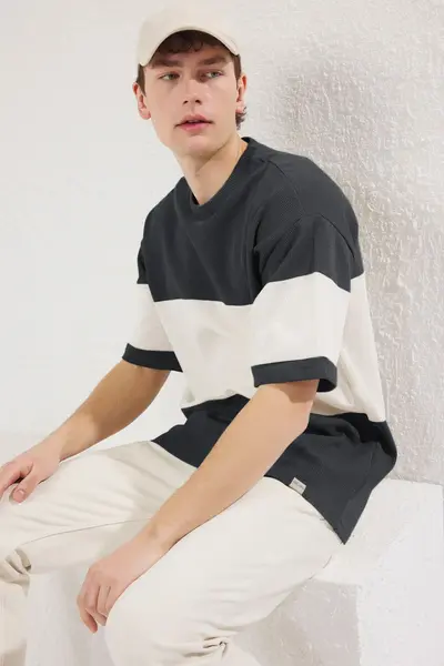 TMNSS25TS00065-GRAY_1