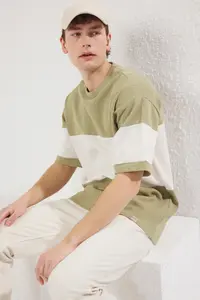 MAN Mint Oversized/Wide Cut Color Blocked textured T-Shirt - Image 3