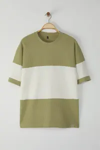 MAN Mint Oversized/Wide Cut Color Blocked textured T-Shirt - Image 5
