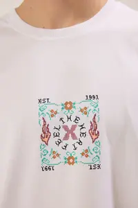 MAN White Oversized Printed 100% Cotton T-Shirt - Image 3