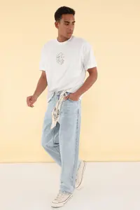 MAN Unisex Ecru Crop/Short Pattern Floral Embroidered 100% Cotton Tok Material T-Shirt - Image 2