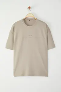 MAN Stone Oversized / Wide Cut Metal Label Detailed interlock T-Shirt - Image 5