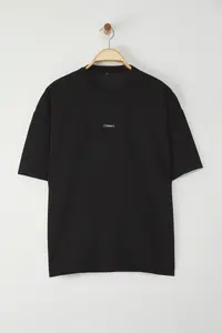 MAN Black Oversized / Wide Cut Metal Label Detailed interlock T-Shirt - Image 6