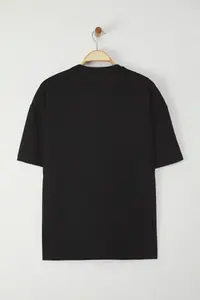 MAN Black Oversized / Wide Cut Metal Label Detailed interlock T-Shirt - Image 9