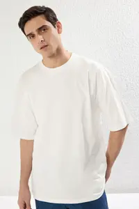 MAN Ecru Oversized/Wide Cut Back Animal Printed 100% Cotton T-Shirt - Image 5