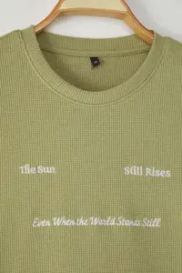 MAN Mint Oversized/Wide Cut Embroidered textured T-Shirt - Image 5