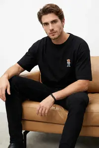 MAN Black Unisex Oversized/Wide Cut Teddy Bear Printed 100% Cotton T-Shirt