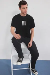 MAN Ecru-Black Oversized/Wide Cut 2 Sets Package Stripe Printed 100% Cotton T-Shirt - Image 6