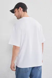 MAN White-Black Oversized/Wide Cut 2 Sets Pack Kartal Print-Plain 100% Cotton T-Shirt - Image 5