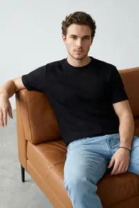 MAN Black Wardrobe Essentials Regular/Normal Kesim textured Camisole Basic T-Shirt