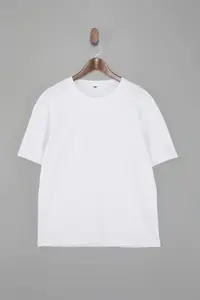 MAN White Wardrobe Essentials Soft Handle Low Shoulder Regular Fit Basic T-Shirt