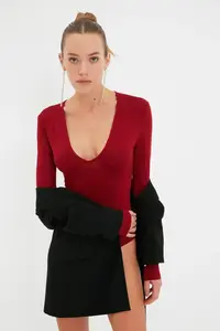 TRENDYOLMİLLA Burgundy Deep V-Neck snaps Knitting Bodysuit .D.0084 - Image 4