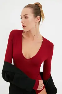 TRENDYOLMİLLA Burgundy Deep V-Neck snaps Knitting Bodysuit .D.0084 - Image 5
