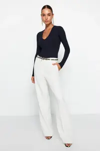 TRENDYOLMİLLA Navy Blue Deep V-Neck snaps Knitting Bodysuit .D.0084 - Image 3