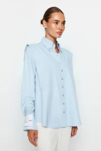 TRENDYOLMİLLA X Sagaza Studio Light Blue Ruffle Detailed Weaving Poplin Shirt - Image 3