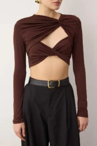 TRENDYOLMİLLA Brown Crop Lined Window/Cut Out Detailed Blouse - Image 3