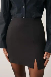 TRENDYOLMiLLA Black Slit Detailed Weaving Skirt - Image 3