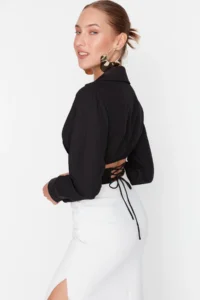 TRENDYOLMİLLA Black Crop Lined Corset Detailed Weaving Poplin Shirt