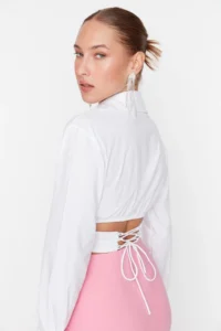 TRENDYOLMİLLA Ecru Crop Lined Corset Detailed Weaving Poplin Shirt