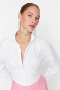 TRENDYOLMİLLA Ecru Crop Lined Corset Detailed Weaving Poplin Shirt - Image 2