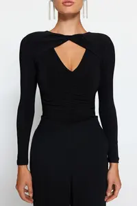 TRENDYOLMİLLA Black Cut Out/Window Detailed Knitting Bodysuit .D.00000 - Image 4