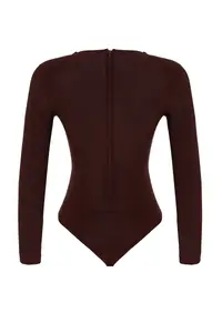 TRENDYOLMİLLA Brown Cut Out/Window Detailed Knitting Bodysuit .D.00001 - Image 8