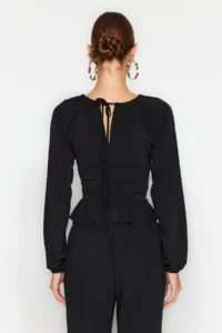 TRENDYOLMİLLA Black Window/Cut Out Detailed with accessories Knitting Blouse - Image 6
