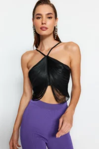 TRENDYOLMİLLA Black Crop Tassel Detailed Weaving Blouse - Image 5