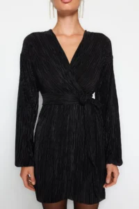 TRENDYOLMİLLA Black Belted A-Kesim Lined pleated Knitting Short Chic Evening Gown Gece Graduation Dress - Image 4