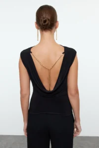 TRENDYOLMİLLA Black Back Detailed Chain with accessories Off-Shoulder Neck Knitting Blouse - Image 5