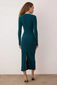 TRENDYOLMİLLA Petrol Blue Blue Blue Fitted V-neck Knitting Chic Dress - Image 4