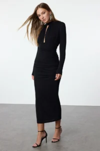 TRENDYOLMİLLA Black Low-cut Detailed Weaving Chic Evening Gown Night Graduation Dress - Image 2