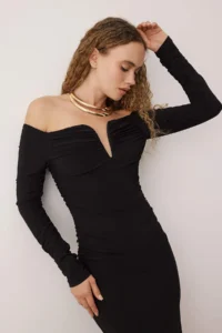 TRENDYOLMİLLA Black Bodycon Carmen Collar Knitting her dress - Image 2