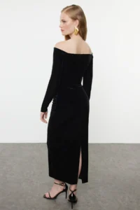 TRENDYOLMİLLA Black Bodycon Knitting Velvet Midi Evening Gown Gece Graduation Dress - Image 5