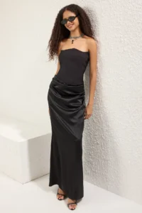 TRENDYOLMİLLA Black Strapless Weaving LONG Chic Graduation/promotion Evening Gown Gece Graduation Dress - Image 2