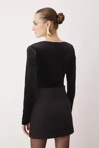 TRENDYOLMİLLA Black Square Neck Knitting Velvet Bottom snaps Bodysuit .D.00009 - Image 4