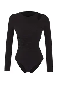 TRENDYOLMİLLA Black Agrafli Asymmetric Yaka Knitting Party Bodysuit .D.00011 - Image 6