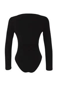 TRENDYOLMİLLA Black Gold Accessory Detailed Boat Neck Knitting Bodysuit .D.00014 - Image 7