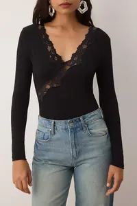 TRENDYOLMİLLA Black Lace striped V-neck Knitting Bodysuit .D.00018 - Image 3