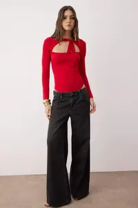 TRENDYOLMİLLA Red tied up Asymmetric Yaka Knitting Bodysuit .D.00023