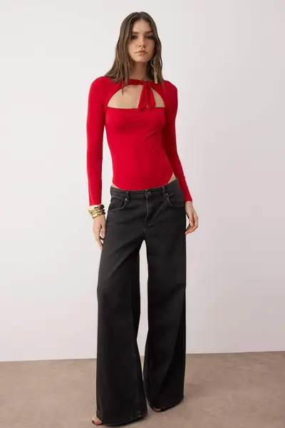 TPRAW26BD00023-RED_1