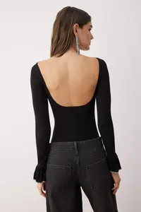 TRENDYOLMİLLA Black Boat Neck Knitting Bodysuit .D.00025 - Image 5