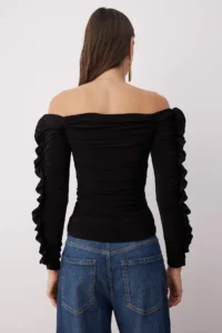 TRENDYOLMİLLA Black Plain Carmen Collar LONG Knitting Sandy Party Blouse - Image 5
